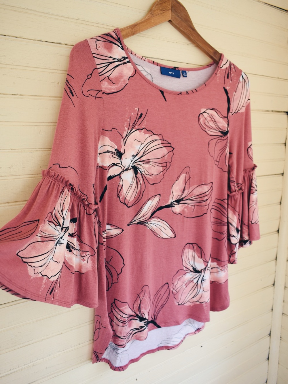 APT. 9 Bold Floral Print Bell Sleeve Top